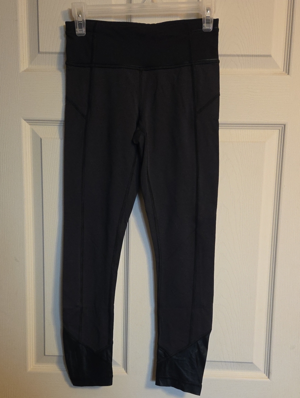 Lululemon Black Speed Tight Leggings Size 4